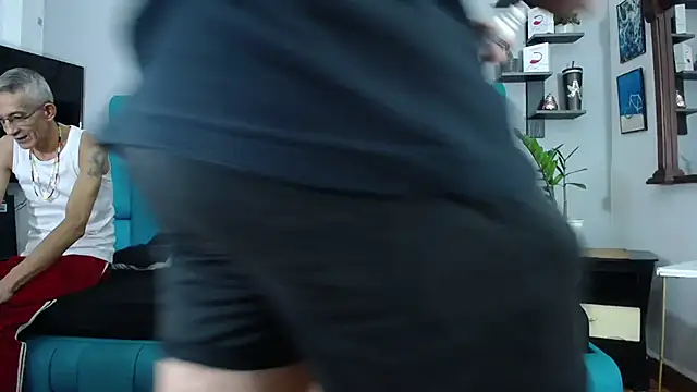 Leon hot X online show from 01.26.25