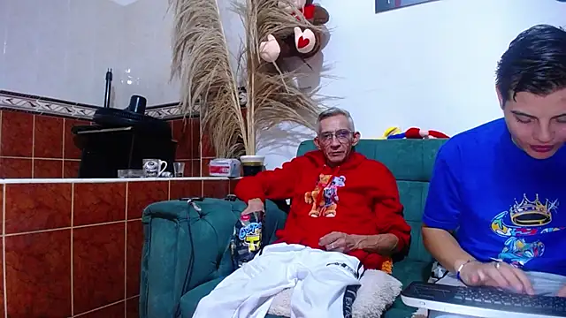 Leon hot X online show from 02.28.25