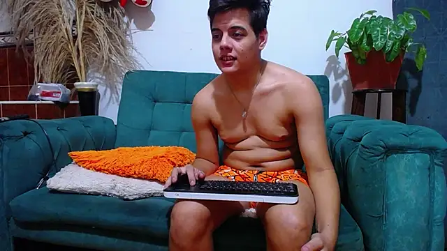 Leon hot X online show from 03.01.25