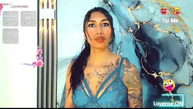 Snapshot of khiara_moretti chatting on 01.17.26 khiara moretti online show from 01.17.26