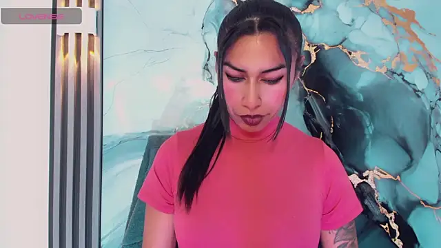 Snapshot of khiara_moretti chatting on 02.04.26 khiara moretti online show from 02.04.26