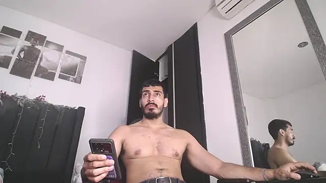 Snapshot of muscle_ares chatting on 12.05.24 muscle ares online show from 12.05.24