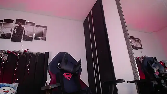 Snapshot of muscle_ares chatting on 12.07.24 muscle ares online show from 12.07.24