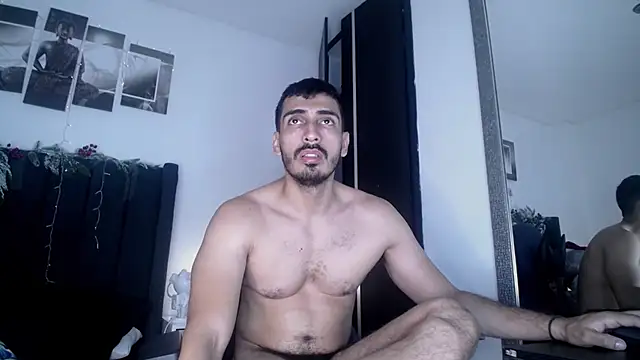 Snapshot of muscle_ares chatting on 12.22.24 muscle ares online show from 12.22.24