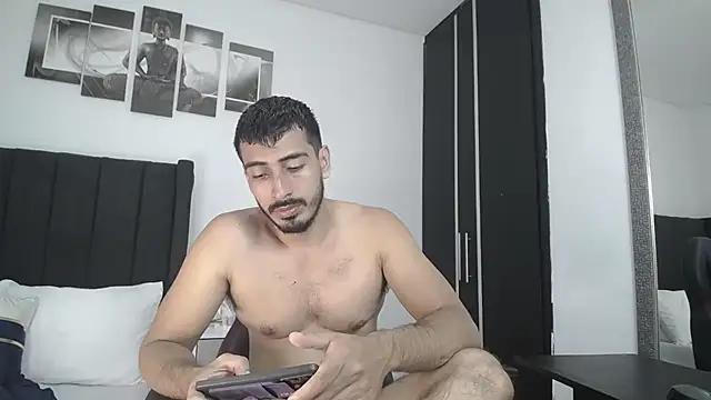 Snapshot of muscle_ares chatting on 01.27.25 muscle ares online show from 01.27.25