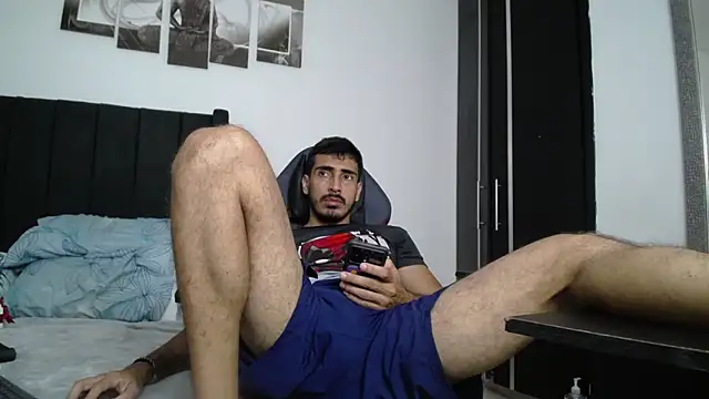 Snapshot of muscle_ares chatting on 03.15.25 muscle ares online show from 03.15.25