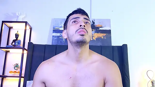 Snapshot of muscle_ares chatting on 04.17.26 muscle ares online show from 04.17.26