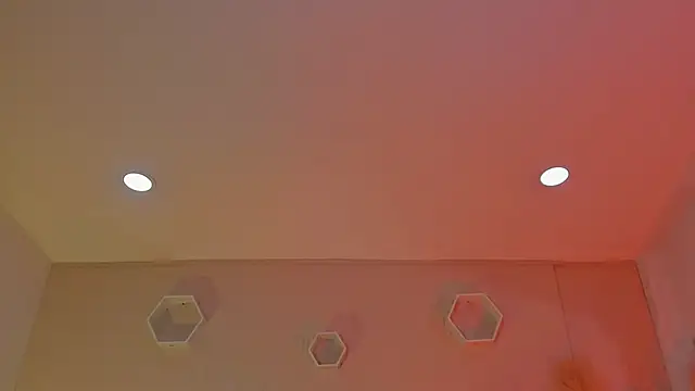 Agathaargent  online show from 12.15.25