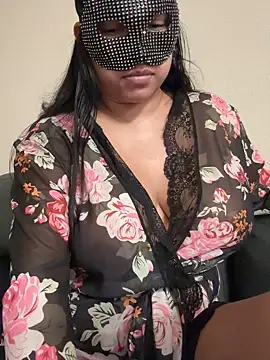 Snapshot of Blzsugar chatting on 10.29.25 Blzsugar online show from 10.29.25