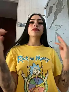 Snapshot of Bunny_sexy01 chatting on 12.28.24 Bunny sexy01 online show from 12.28.24