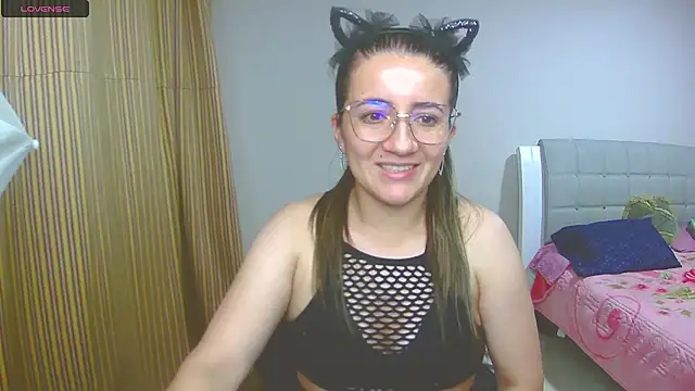 Snapshot of Dayanna_Smitt chatting on 02.26.25 Dayanna Smitt online show from 02.26.25