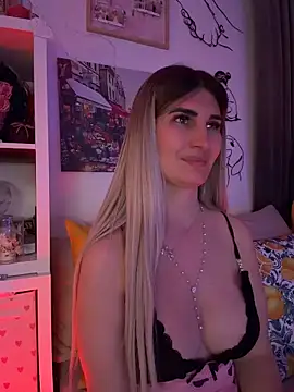 EvelynFrances online show from 04.28.26