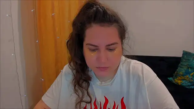 Snapshot of _madalexa_ chatting on 12.29.24  madalexa  online show from 12.29.24