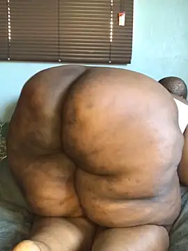 Snapshot of sotho_ssbbw chatting on 06.12.26 sotho ssbbw online show from 06.12.26
