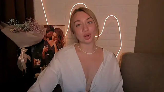 DanielaWisse online show from 12.19.24