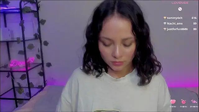 Snapshot of Megan_Rodrigo chatting on 01.14.25 Megan Rodrigo online show from 01.14.25