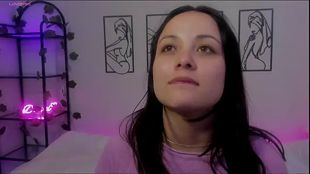 Snapshot of Megan_Rodrigo chatting on 01.23.25 Megan Rodrigo online show from 01.23.25