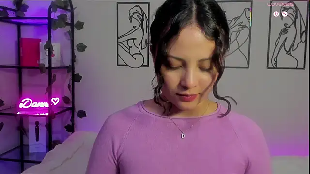 Snapshot of Megan_Rodrigo chatting on 02.12.25 Megan Rodrigo online show from 02.12.25