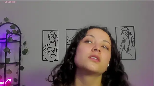 Snapshot of Megan_Rodrigo chatting on 02.13.25 Megan Rodrigo online show from 02.13.25