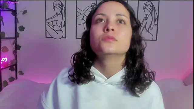 Snapshot of Megan_Rodrigo chatting on 02.28.25 Megan Rodrigo online show from 02.28.25