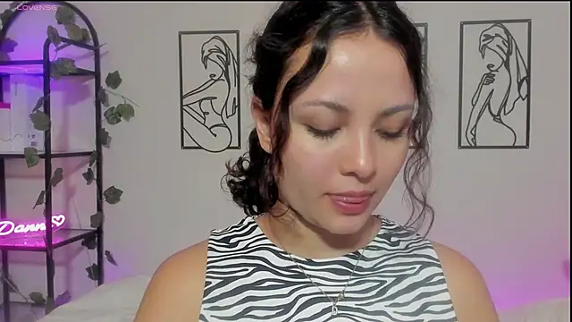 Snapshot of Megan_Rodrigo chatting on 03.15.25 Megan Rodrigo online show from 03.15.25