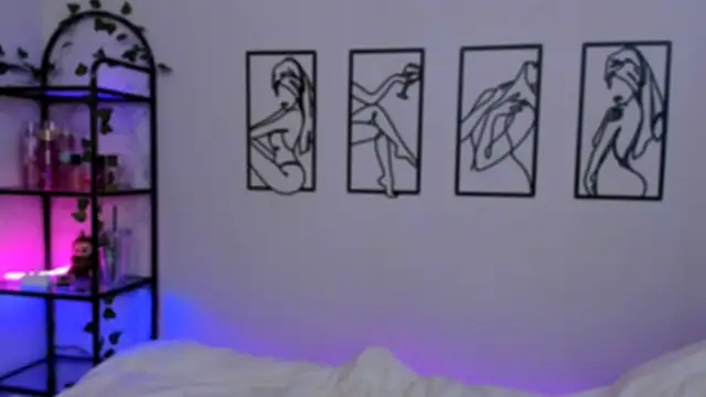 Snapshot of Megan_Rodrigo chatting on 09.12.25 Megan Rodrigo online show from 09.12.25