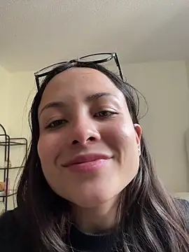 Snapshot of Megan_Rodrigo chatting on 04.18.26 Megan Rodrigo online show from 04.18.26