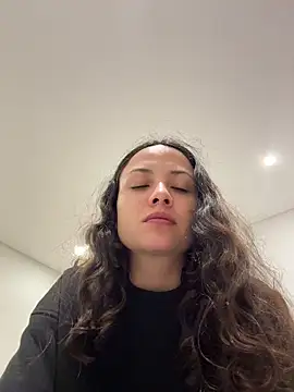 Snapshot of Megan_Rodrigo chatting on 06.25.26 Megan Rodrigo online show from 06.25.26