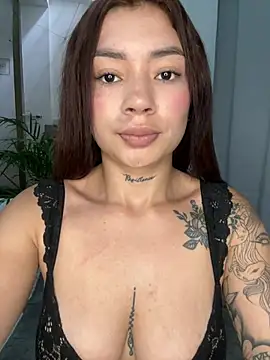 Roxanne 08 online show from 01.03.25