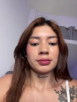 Roxanne 08 online show from 03.14.25