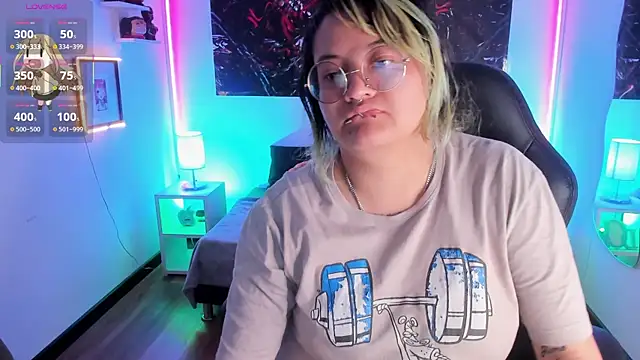 lucky-leah online show from 10.23.25