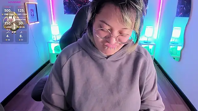 lucky-leah online show from 10.25.25