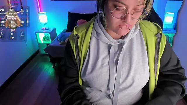 lucky-leah online show from 10.30.25