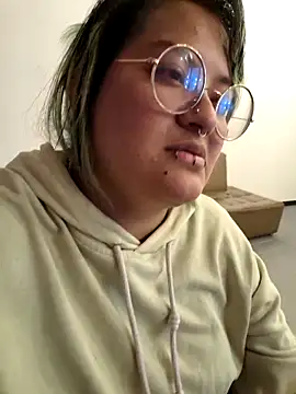 lucky-leah online show from 11.07.25