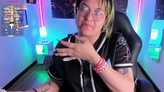 lucky-leah online show from 11.13.25