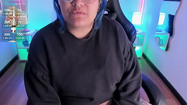 lucky-leah online show from 02.06.26