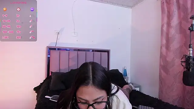 Snapshot of Kayla_foxxy chatting on 01.08.26 Kayla foxxy online show from 01.08.26