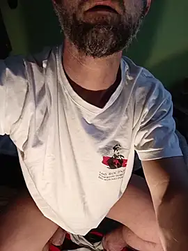 Snapshot of niesmialy39oon chatting on 10.07.25 niesmialy39oon online show from 10.07.25