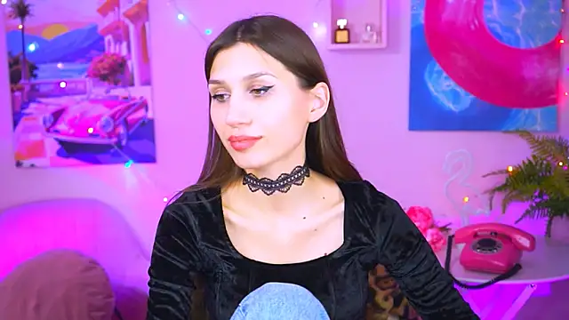 MollyPerry online show from 01.07.25