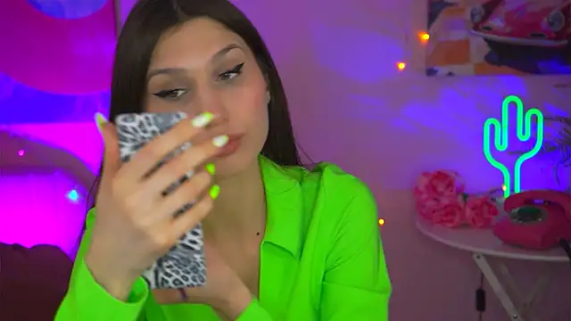 MollyPerry online show from 03.11.25