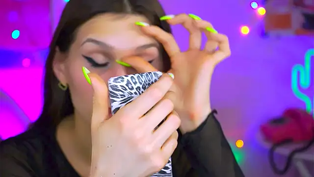 MollyPerry online show from 03.12.25