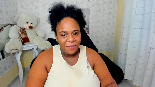 Snapshot of bbw_charlote chatting on 04.18.26 bbw charlote online show from 04.18.26