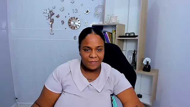 Snapshot of bbw_charlote chatting on 06.22.26 bbw charlote online show from 06.22.26
