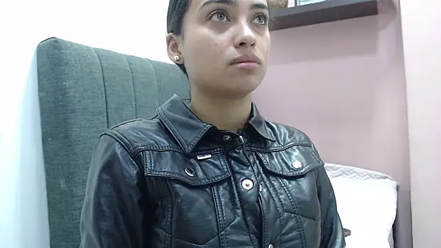 Snapshot of kate_stam chatting on 12.03.25 kate stam online show from 12.03.25