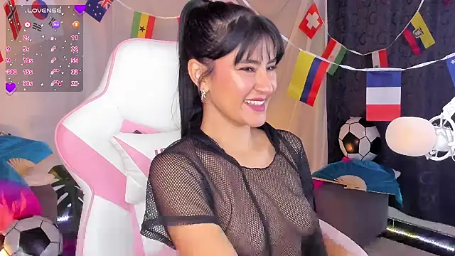 Snapshot of Violetta_kim1 chatting on 06.29.26 Violetta kim1 online show from 06.29.26