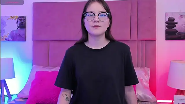 Snapshot of xbarbie_angelx chatting on 03.21.25 xbarbie angelx online show from 03.21.25