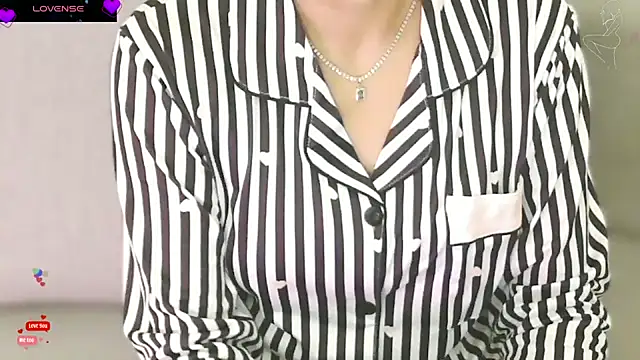 Snapshot of _Blue_Ruubyy_ chatting on 02.24.26 Blue Ruubyy online show from 02.24.26