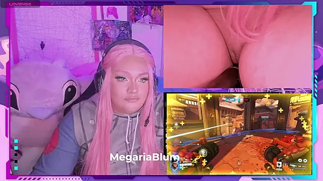 Snapshot of MegariaB chatting on 03.13.25 MegariaB online show from 03.13.25