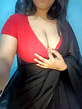 Snapshot of Dayna-36 chatting on 02.08.25 Dayna-36 online show from 02.08.25