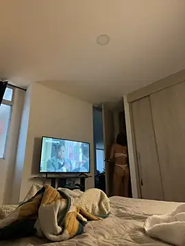 Susi bell online show from 02.16.25